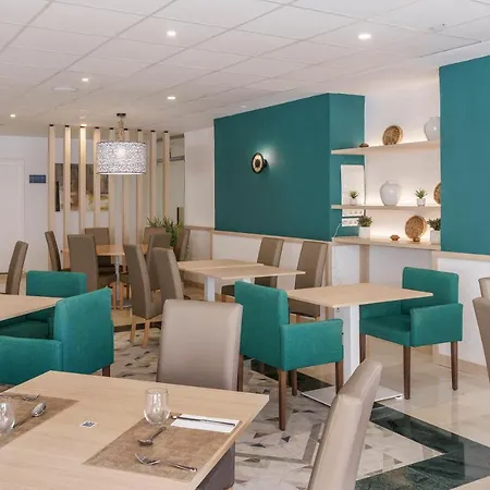 Costa Malaga - Adults Recommended - By Pierre & Hotel Torremolinos